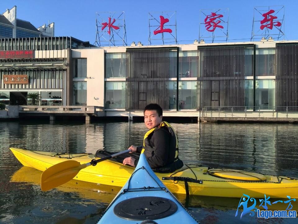 湖湖.jpg
